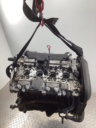 Volvo v40 kombi 645 motor - v40,