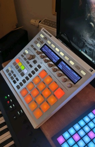 Native instruments maschine - native,