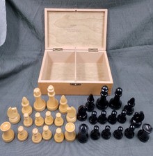 Schachfiguren Holz ,Hochglanz