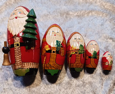 Weihnachtsmann -MATROSCHKA-Art ? Holz  5 teilig im Karton Höhe 13 cm