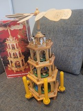 Weihnachtspyramide 4-stöckig