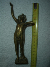 Bronze oder Messing Statue Singener Knabe. "Mein ganzer Reichtum ist mein Lied".