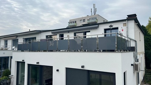 Balkongeländer mit vsg glas - balkongeländer,