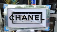 Designer Chanel Shop vorne