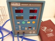 Johnson & Johnson Critikon DINAMAP XL Vital Daten Monitor + Blutdruckmanschetten