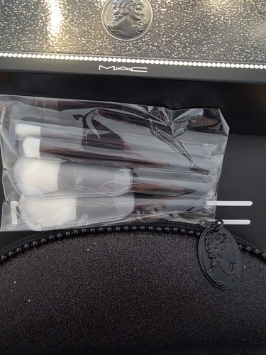 Mac keepsakes extra - in,