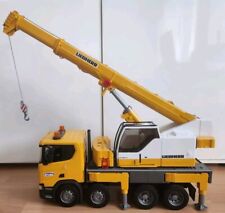 Bruder Scania 560R Liebherr Kran-Lkw Light Sound