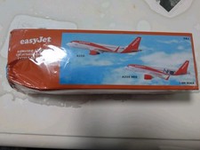 Flugzeug Easy Jet A320 und