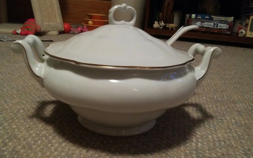 Vtg jarolina poland made white - jarolina,
