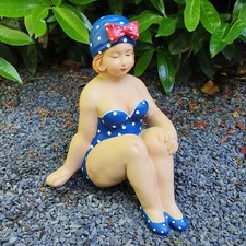 Gartenfigur sitzende blaue