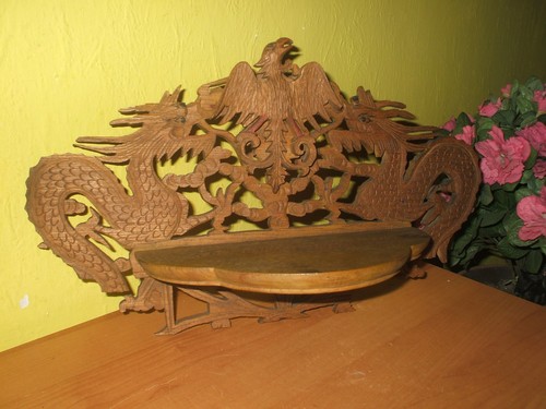 Wandkonsole mit asiatischen