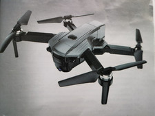 Faltbarer GPS-Quadrocopter Drone mit 4K-Kamera, Follow-me-Funktion und App