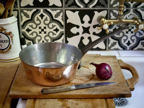 Große sauteuse ausgestellter - große,