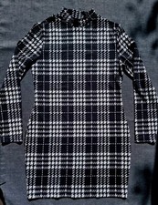  Elegantes Kleid tailliert