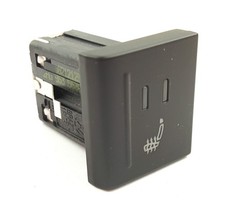 VW Amarok Taster Schalter Drucktaster Sitzheizung links 2H0963563C REH