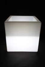 Blumenkübel Pflanzkübel