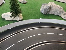 Passend zu Carrera Exclusiv/Evo/Digital 132 Leitplanken Streifen 3 Meter weiß