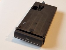 Audi A3..8P.....Kartenfach / Ablagefach fürs Amaturenbrett.