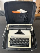 Reise-Schreibmaschine