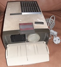Diaprojektor BRAUN Paximat 200 mit Netzkabel