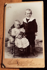 2 Small Children - Girl with