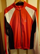 löffler Herren 50 leichte Radjacke rot, verläng. Rücken, rückwärtige Tasche