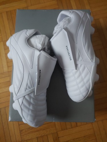 Nwb balenciaga soccer - nwb,