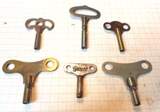 Bastler Lot mit älteren gebrauchten Aufzugschlüssel für Großuhren