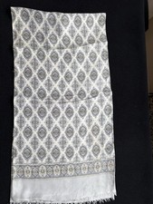 Seidenschal Paisley Muster