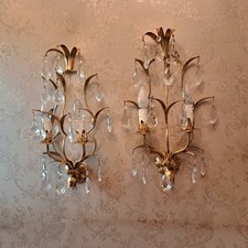 2 schöne vintage  2Flg. Messing/Bronze Wandleuchten,mit Kristallanhängern
