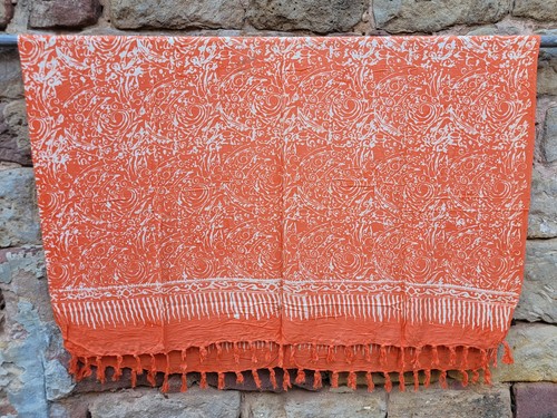 382 sarong in - /,