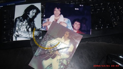 Elvis rare concert photos - rare,