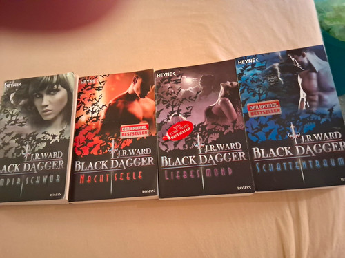Ward black dagger - j.r.,