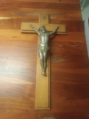 Altes großes holzkreuz - holzkreuz, braun