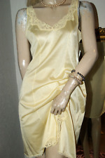 SATIN Nylon Unterkleid