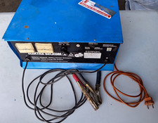 Elektra Beckum Kfz- Ladegerät BLV2524s, 12V / 24V, Starthilfe