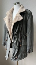 EDC by Esprit Damen Jacke – Parka-Stil, Khaki/Military Grün – Größe S