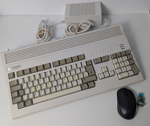 Commodore amiga 1200 - commodore,
