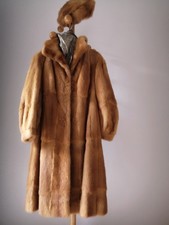 Vintage Pelzmantel Wiesel mit passender Kappe/fur coat and hat