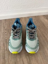 laufschuhe herren 42