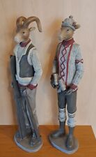 Deko Geissbock Figur 2 Stück * ein Paar * Mann + Frau mit Ski + Schlittschuhen