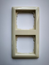 GIRA 021201 Rahmen 2-fach Standard System 55 cremeweiß glänzend