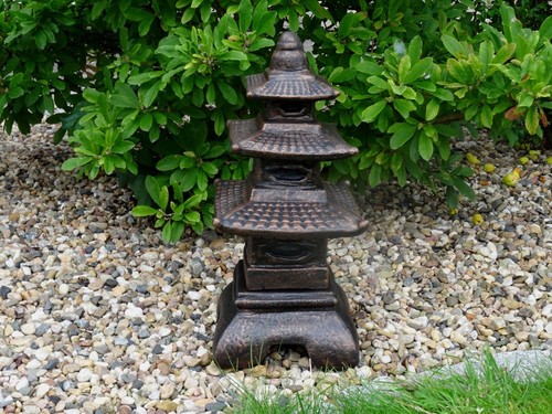Steinfigur japanischer turm - japanischer,