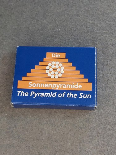 Mini puzzle the pyramid of - pyramid,