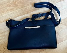 Schmale Handtasche