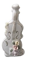 Geige-Violine-Vase weiß mit Goldrand Rosen-Dekor Uromas Vitrinenstück Sammeln 