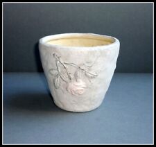 Niedlicher kleiner Blumentopf Übertopf mit Rosen Shabby Style 9x11cm hellgrau