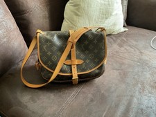 Louis Vuitton Saumur