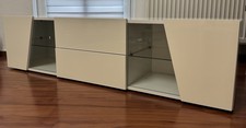 Moderner TV-Unterschrank /