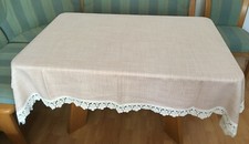 Stoff-Tischdecke eckig, creme-hellbraun,  B=1,35 m / L=1,65m, sehr gut. Zustand 